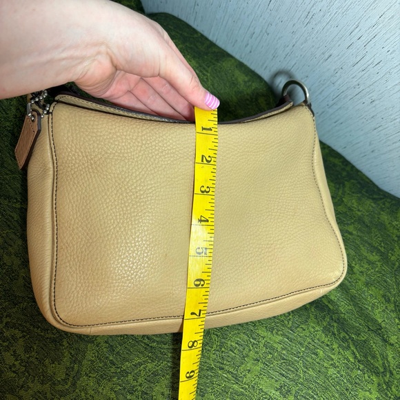 coach Chelsea turnlock tan leather handbag - Picture 16 of 17